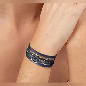 NEW Blue Leather Circle Magnetic Clasp Stackable Style Bracelet